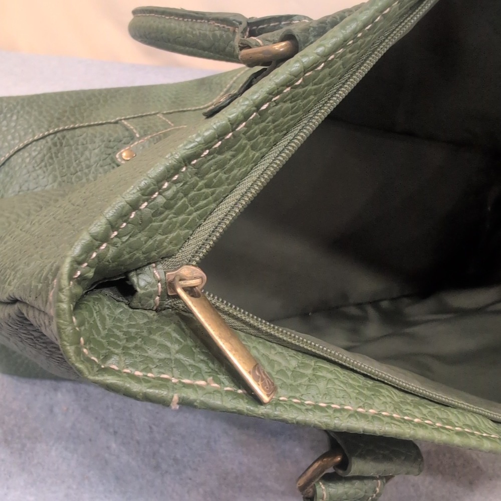 Estee Lauder Olive Green Pebbled Faux Leather Tote Bag with Cosmetic Pouch Set - Picture 5 of 7